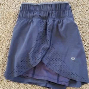 Lululemon Laser Speed Train Short SZ 8- Cadet Blue